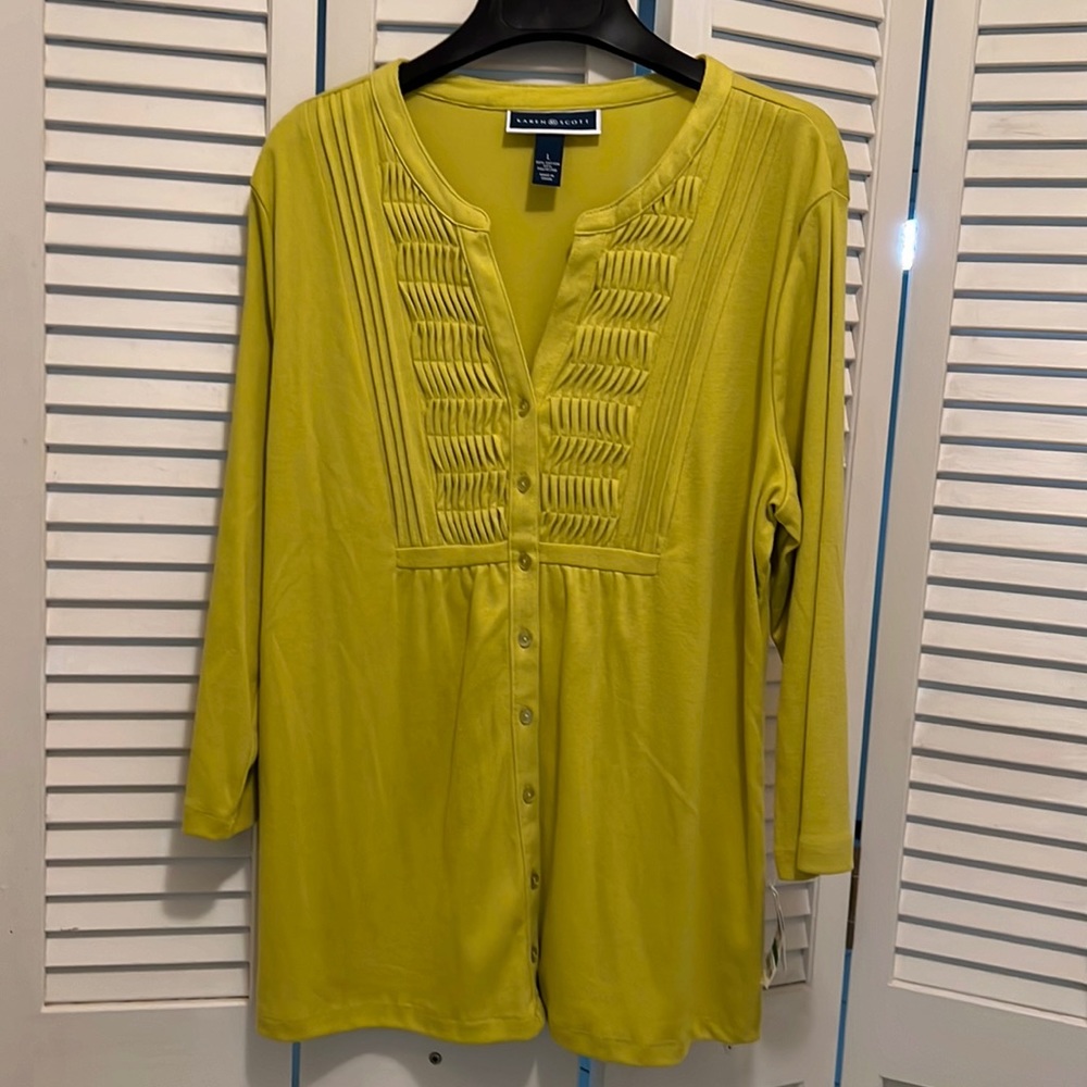 Chartreuse knit Blouse. Karen Scott Large. NWT. 60% Cotton 49% Polyester.